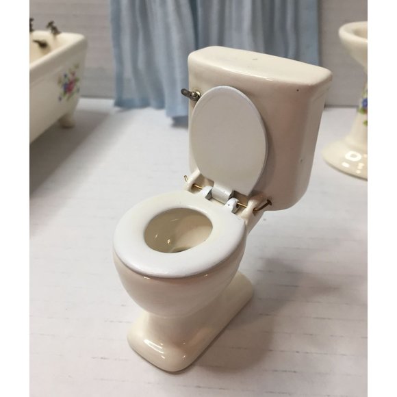 Dollhouse Porcelain Bathroom Tub Sink Toilet Curtains Miniature Set Floral Vtg - Picture 6 of 10